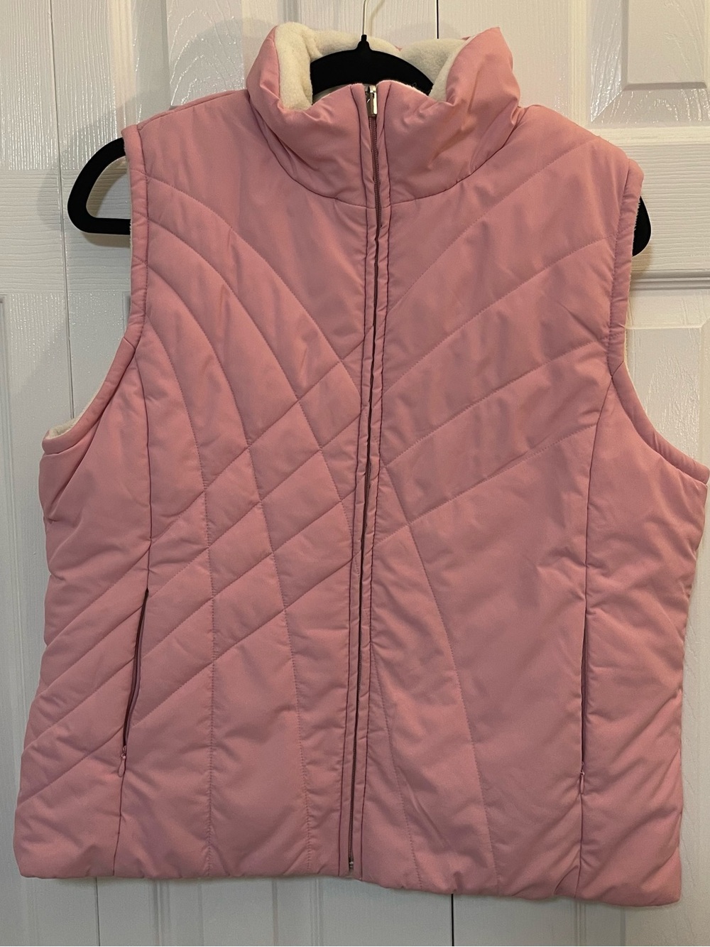 Izod Quilted Sleeveless Vest in Soft Pink Fall/Winter Softgirl, Romantic